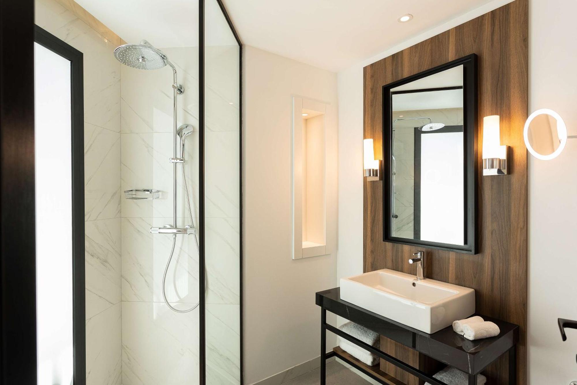 Radisson Hotel Tunis, City Center Экстерьер фото