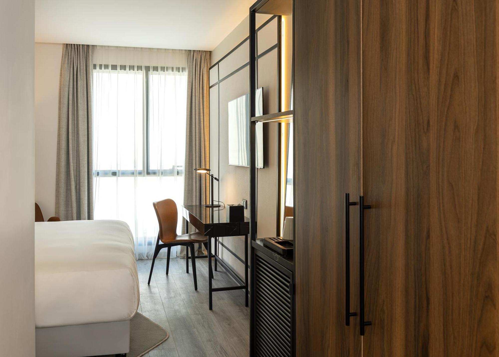 Radisson Hotel Tunis, City Center Экстерьер фото
